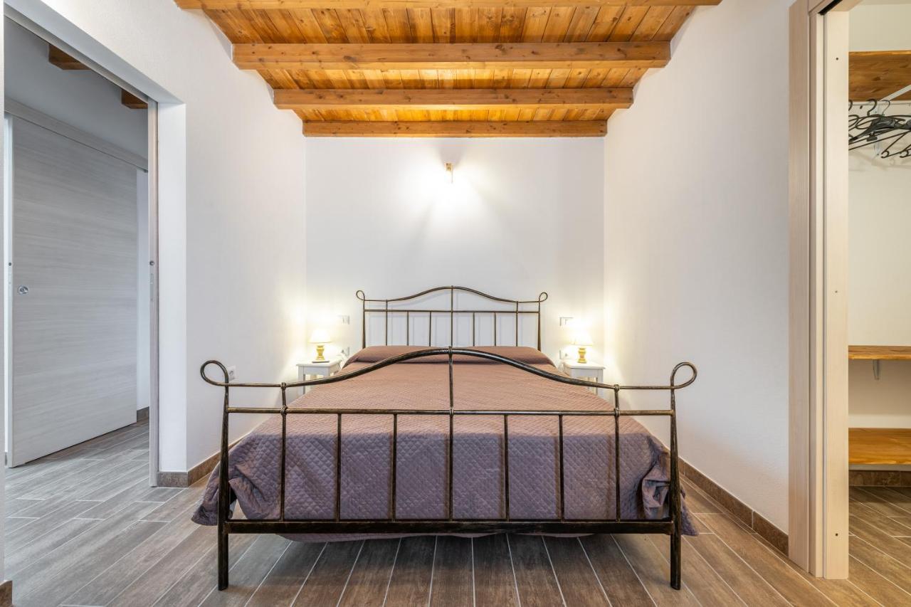 Casa Giovanna San Giovanni Suèrgiu Eksteriør billede